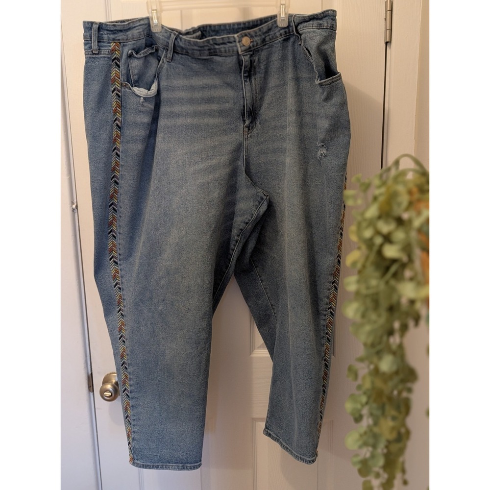 Knox Rose Boho Embroidered Side Stripe Crop Jeans Plus Size 28W